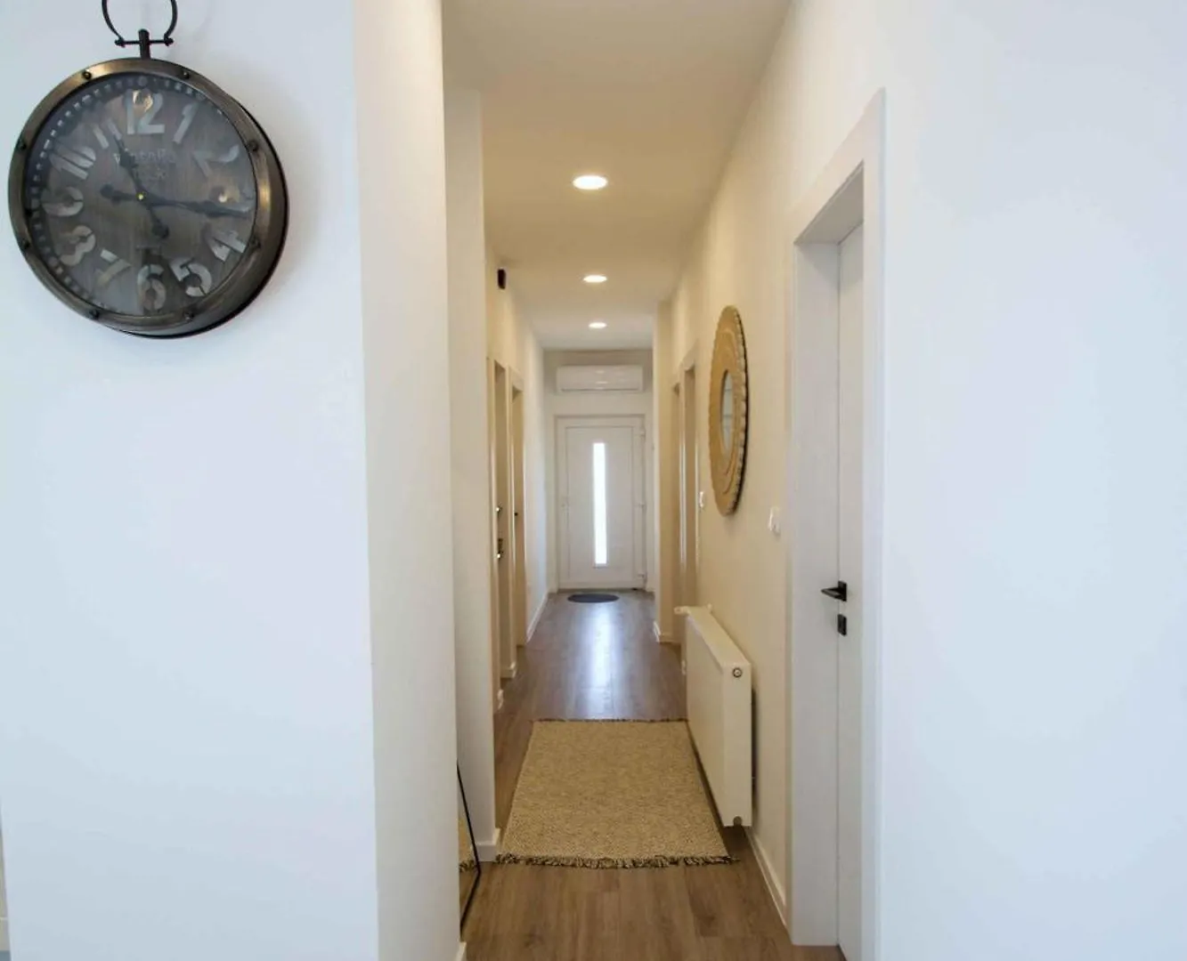 Apartment In Jadranovo 50542